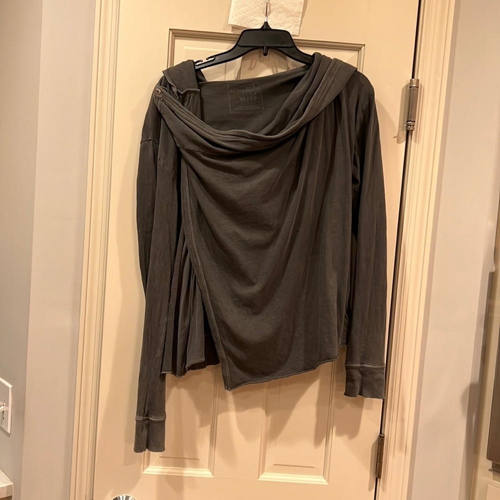 Grey free people too